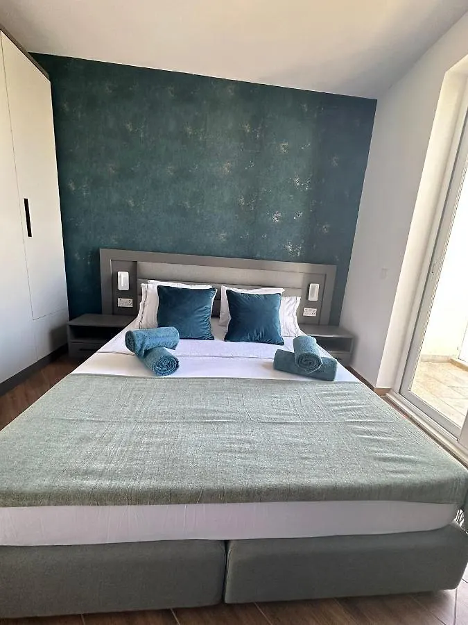 Apartment Korzo Suites Msida Luxury Penthouse With Pool