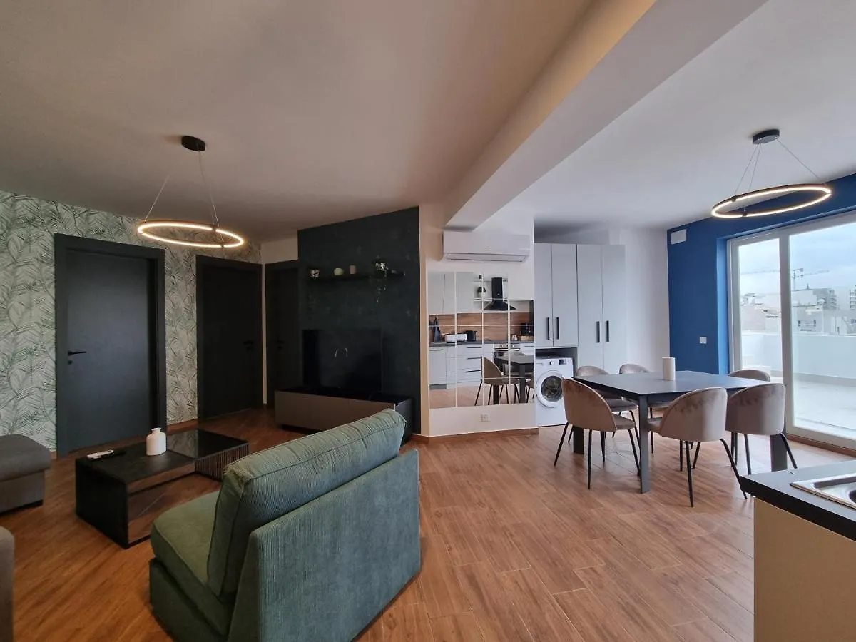 Apartment Korzo Suites Msida Luxury Penthouse With Pool